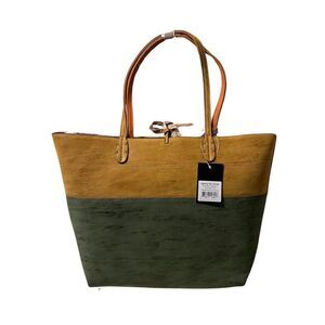 Sydney Love Large Tote​​​